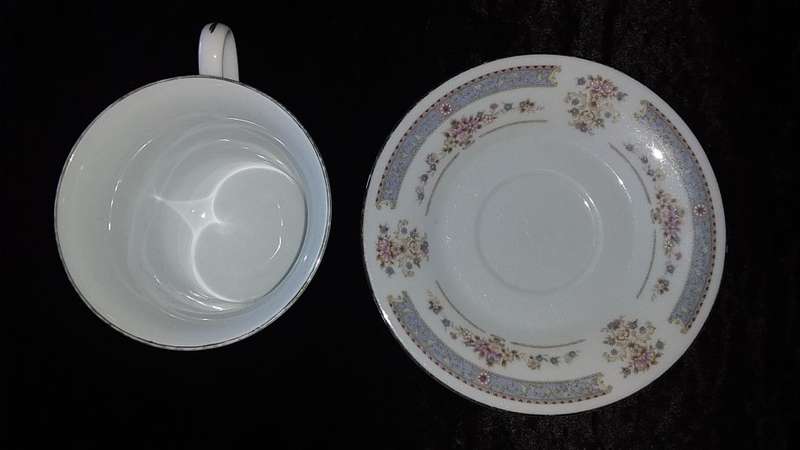 Cup and Saucer-Crescent-Fine China-Made in China-JIE PAI-Mix and Match