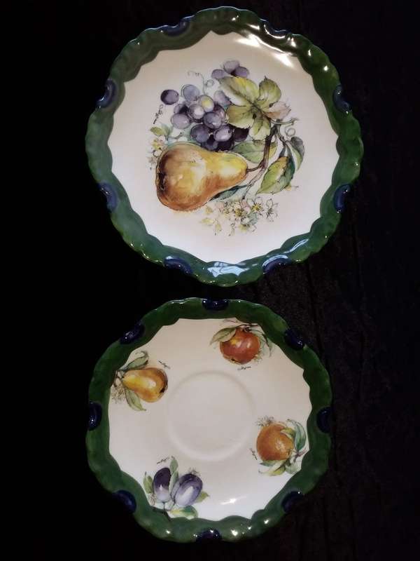 Pottery Garden-Ye Olde World-Potterwoods-Trio-Cup, Saucer, Side Plate-Fruit Scene