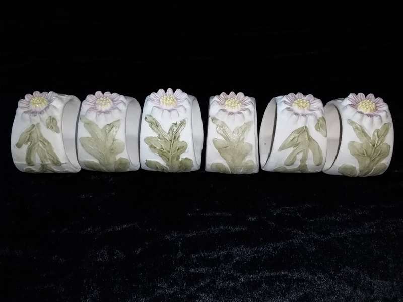 Serviette Rings x 6-Flowers - pottery