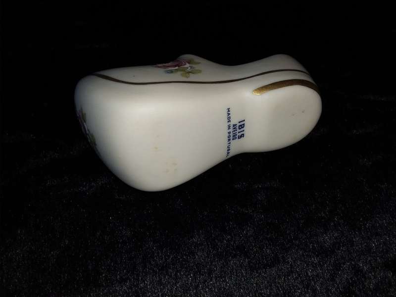 Ornaments-Shoe and Vase -IBIS AVEIRO-Made in Portugal