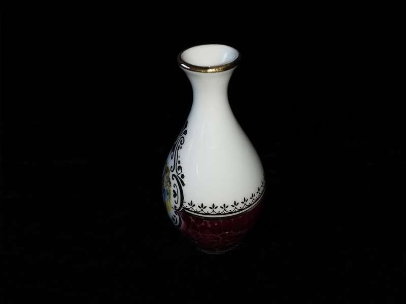 Ornament-Vase -SEVE -AVEC PATES ET EMAUX DE LIMOGES