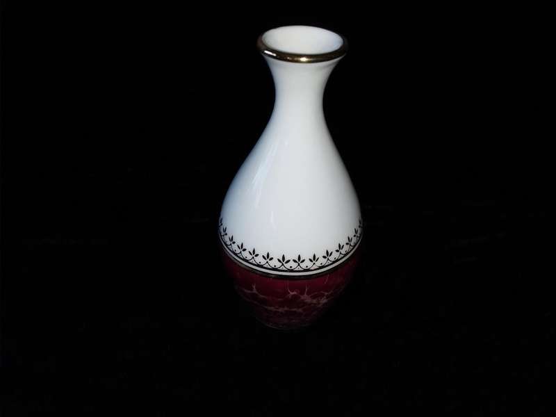 Ornament-Vase -SEVE -AVEC PATES ET EMAUX DE LIMOGES