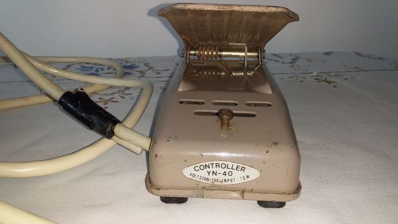 Singer 237 - Sewing Machine with Foot Peddle YN-40+PARVALUX Sewing Machine Motor - Collectible