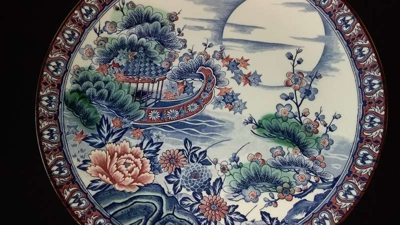 Imari- Pattern- Flora-Boat-Moon large 32cm Diameter
