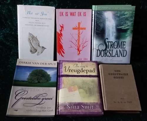 Mix Books- 6 x Christian Books- Afrikaans