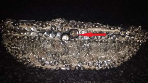Vintage-Collectable-Handbag-Made in Hong Kong Some crystals / Glass /beads missing. Lining damage
