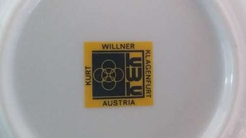 Vintage-Collectable-Small Display Plate-Klagenfurt-Austria-Kurt Willner 9.5cm Diameter
