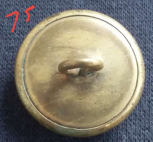 Antiques-Vintage-Collectable-Button-Crown over UMR