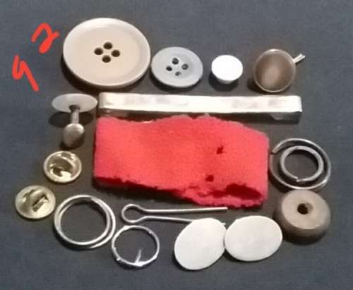 Antiques-Vintage-Collectable-Mix Buttons & Accessories