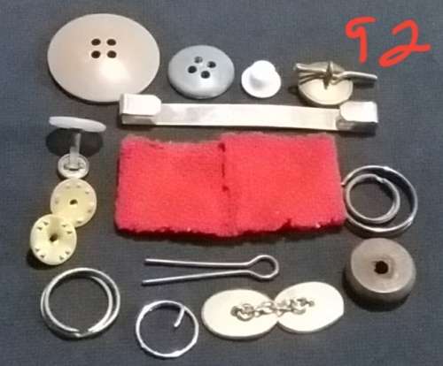 Antiques-Vintage-Collectable-Mix Buttons & Accessories