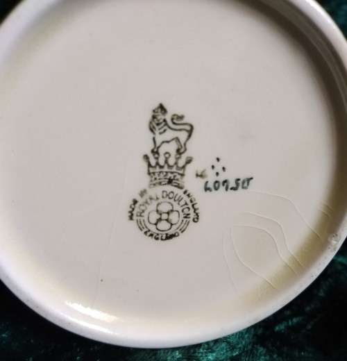 Royal Doulton Nursery Ware RARE Squirrel Mini-Mug.