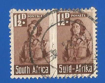 Union of South Africa SACC97 Reduced war effort stamps - 1½d -Used-Pair
