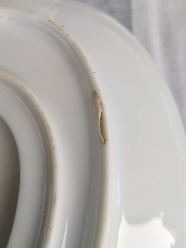 Noritake `Rowena` Dinner service. White Chrysanthemums and Titanium rim, Free PUDO to PUDO shipping!