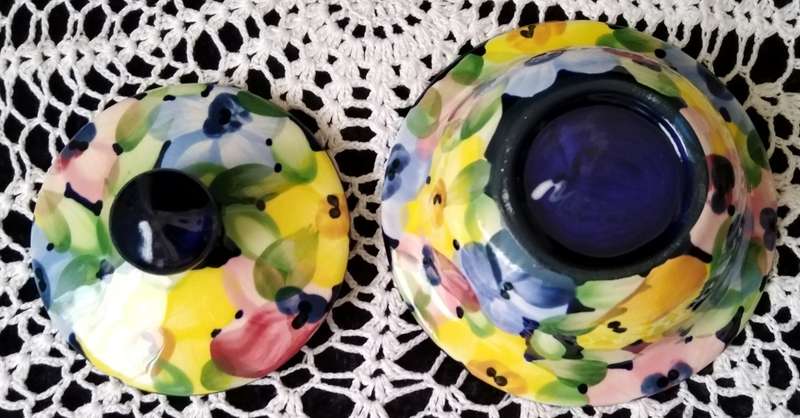 Colourful Sugar Bowl - No Name - Flower design
