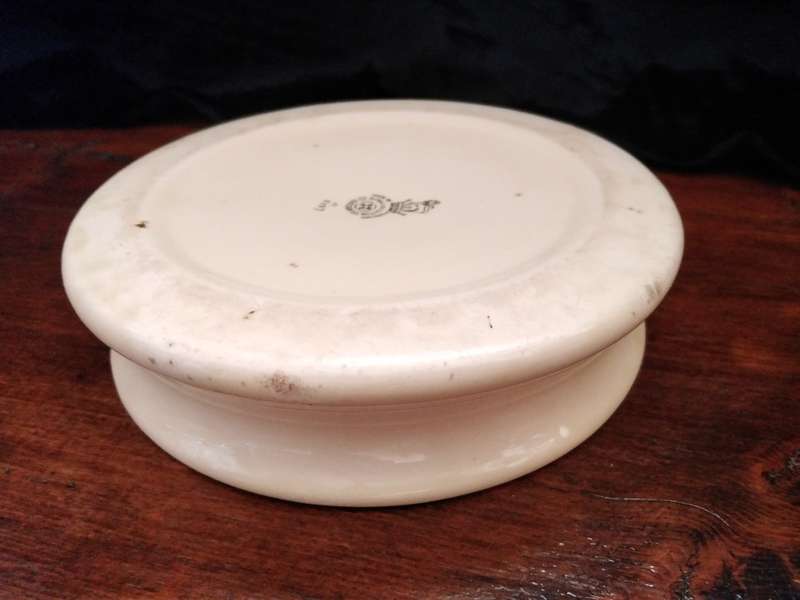 Royal Doulton Nursery bowl, `Peter Piper picked a peck of pickled pepper`, 15cm Diameter