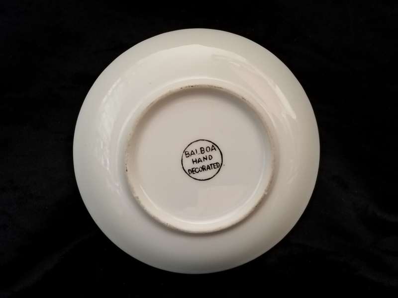 Balboa pin dish. Dog design with a tortoise on his tail!