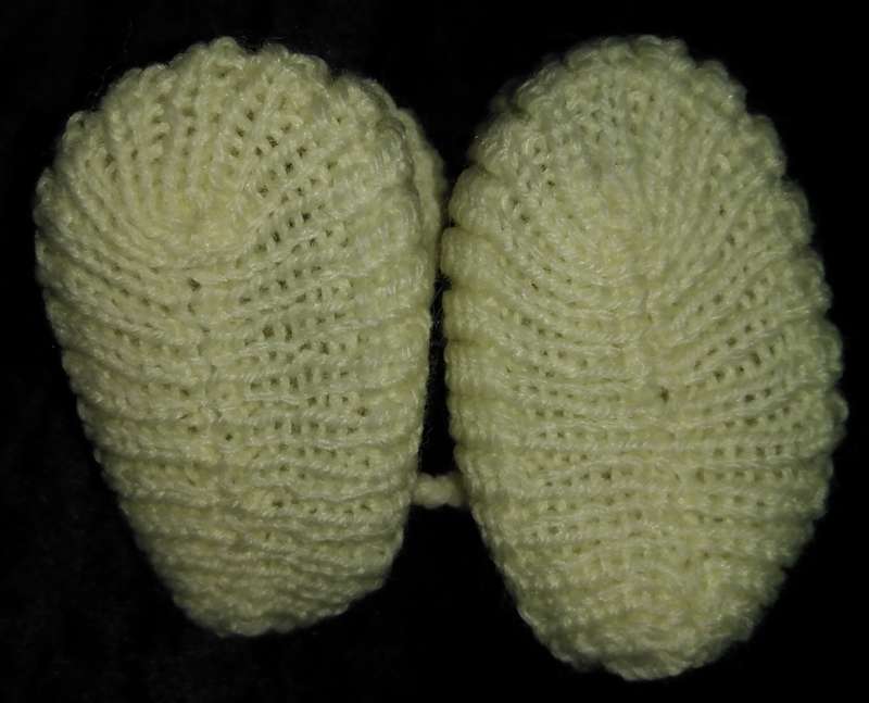 Crotched/Knitted item - Yellow Booties