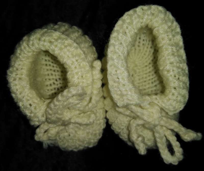 Crotched/Knitted item - Yellow Booties