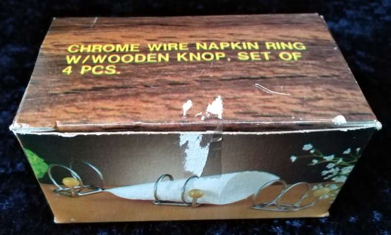 Boxed set of Wood and Chrome Napkin Serviette rings