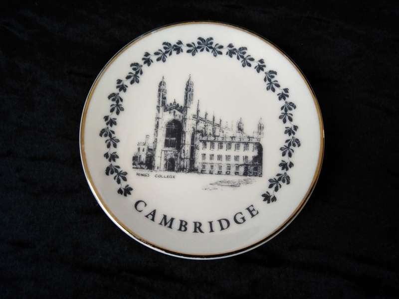 Cambridge Themed small display plate 9.5cm Diameter