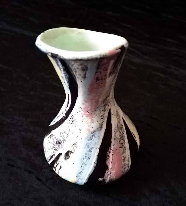 West German Vase with handle - Pink, Black and White 537-12. 13.5cm high