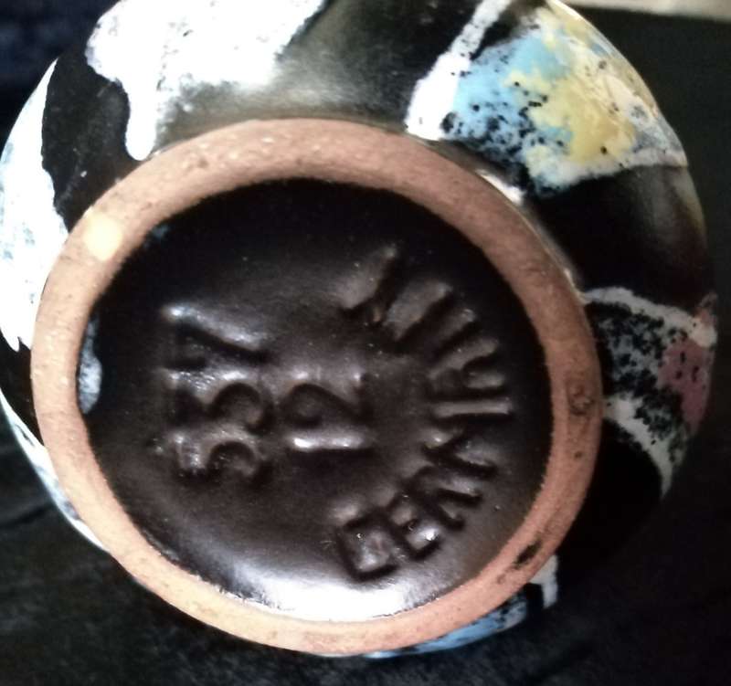 West German Vase with handle - Pink, Black and White 537-12. 13.5cm high