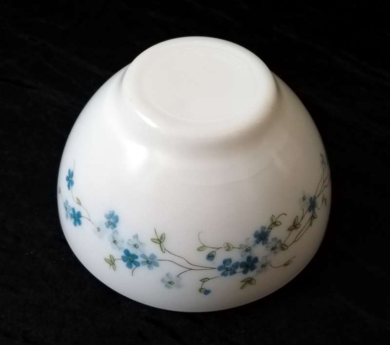 Arcopal White milk glass with Blue flower pattern
