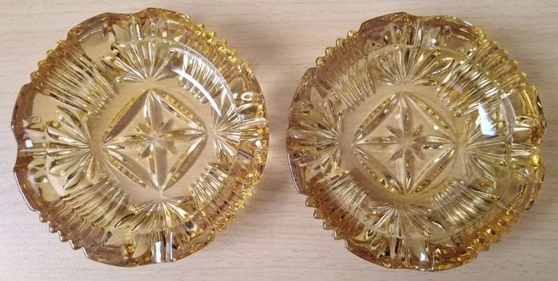 Pair of yellow Ashtrays