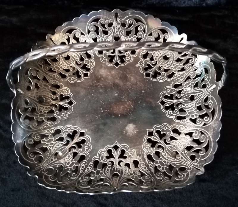 EBCO EPNS dish with handle
