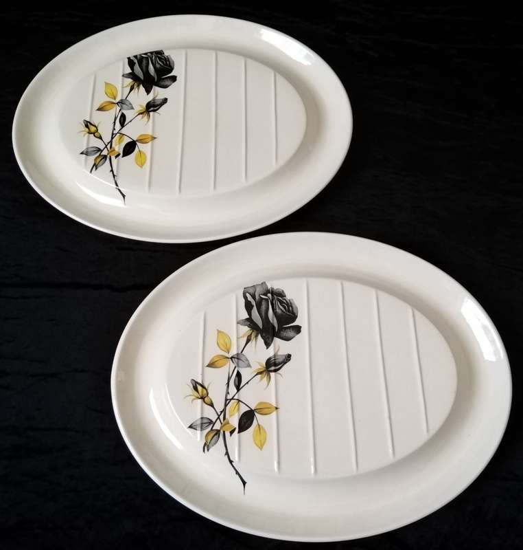 Palissy pair of `Black Prince` Meat platters 30.5cm long