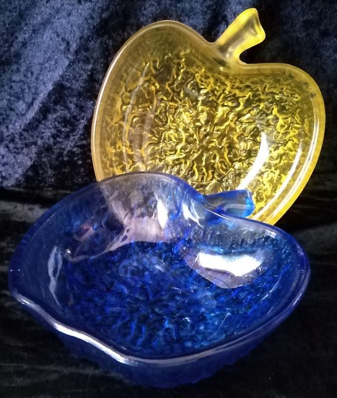 Glass Apple Snack Bowls Blue and Yellow