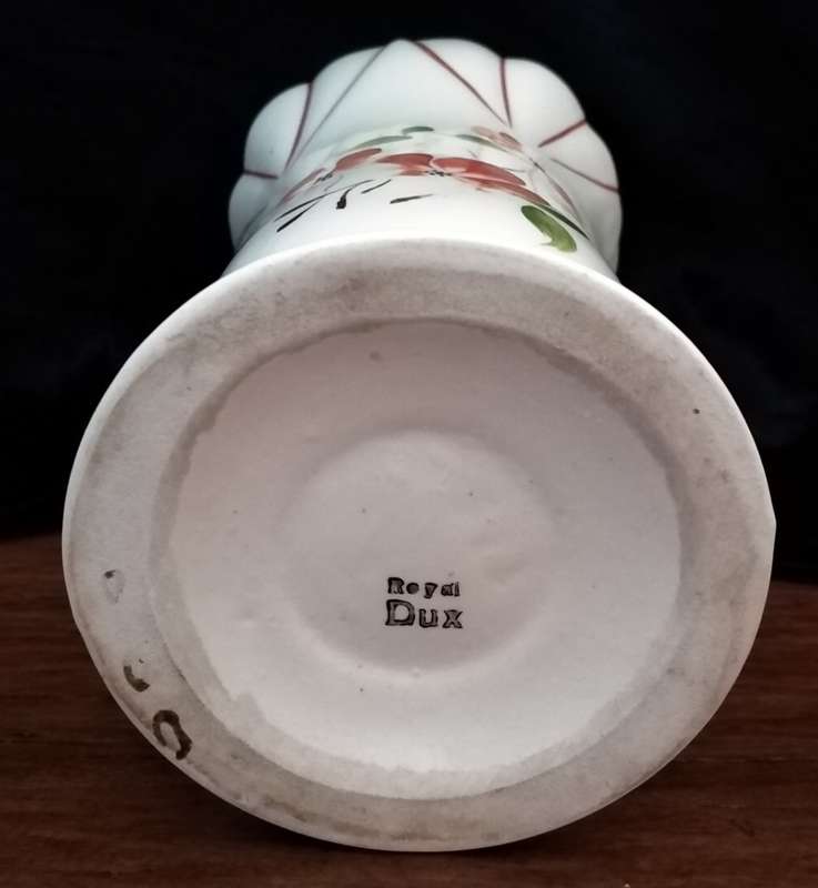 Royal Dux Vase 16cm High. Hand painted