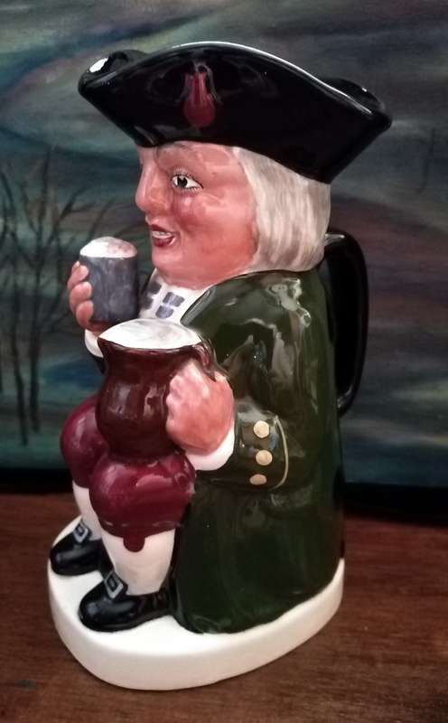 Fielding`s Musical Jug. Musical component is not functioning. Jug is in perfect condition