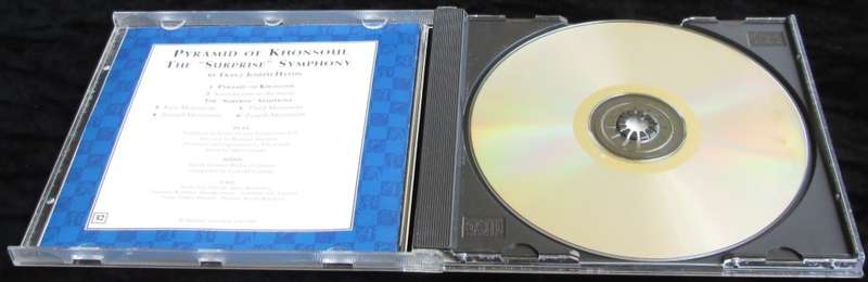 1996-Collectible-The Magical Music Box-No32-Magazine + CD. Pyramid of Khonsoul. Sold As Is.