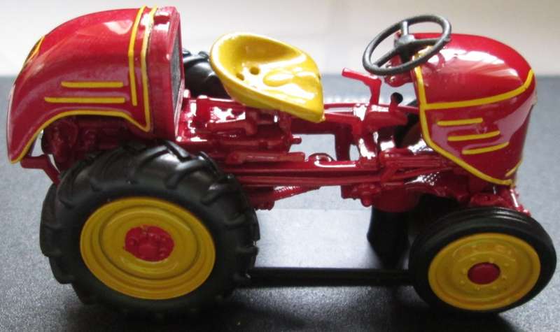 Scale Model-Tractor-Reymond Simplex-1953
