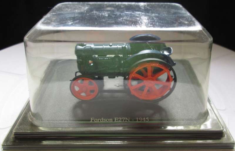 Scale Model-Tractor-Fordson E27N-1945-Blue