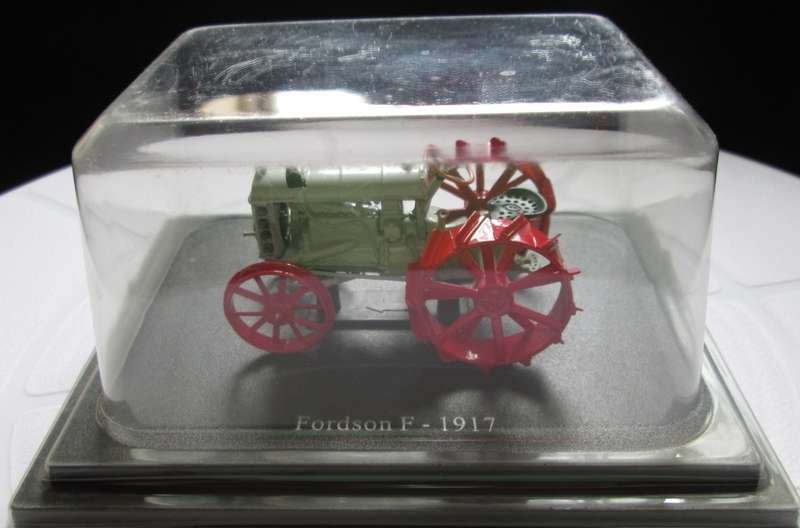 Scale Model-Tractor- Fordson F-1917