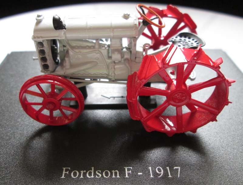 Scale Model-Tractor- Fordson F-1917