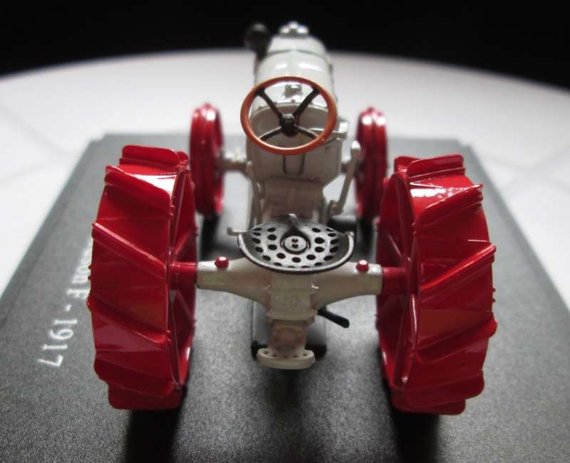 Scale Model-Tractor- Fordson F-1917