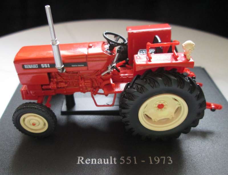 Scale Model-Tractor-Renault 551-1973-Orange