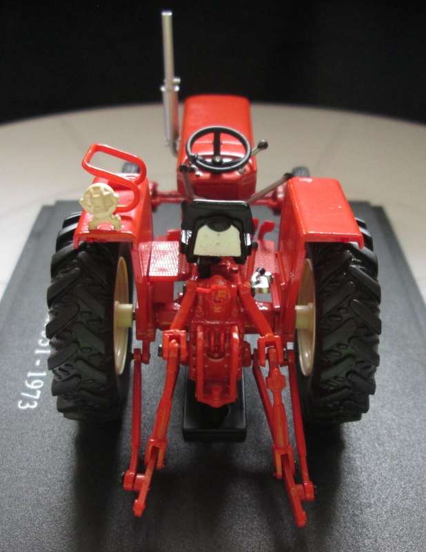 Scale Model-Tractor-Renault 551-1973-Orange