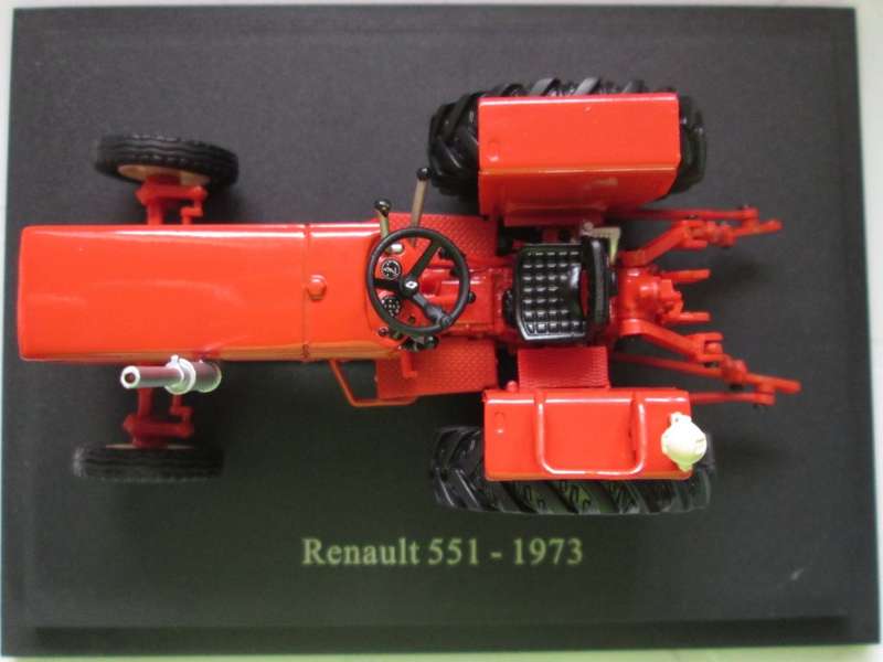 Scale Model-Tractor-Renault 551-1973-Orange
