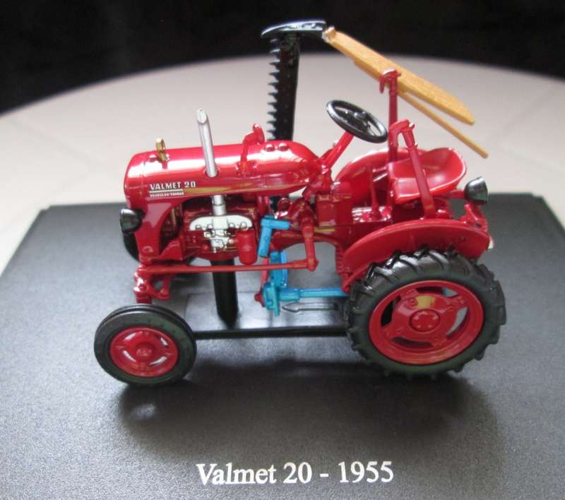 Scale Model-Tractor-Valmet 20-1955-Red