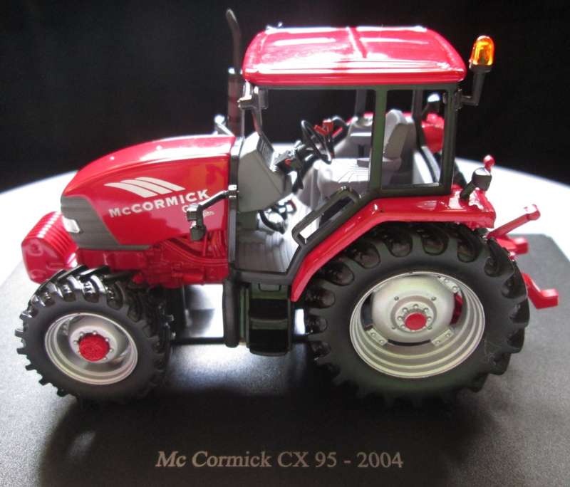 Scale Model-Tractor-MC Cormick CX95-2004-Red