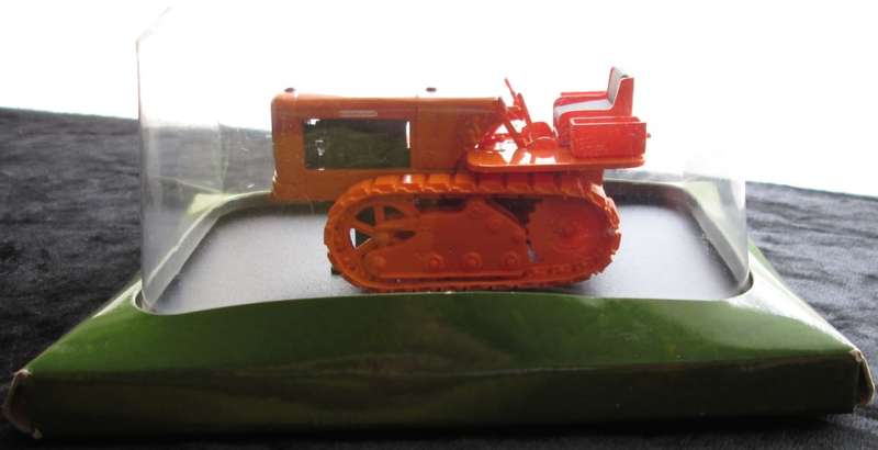 Hachette Partworks-Scale Model-Hotchkiss 30/40-1948-Orange