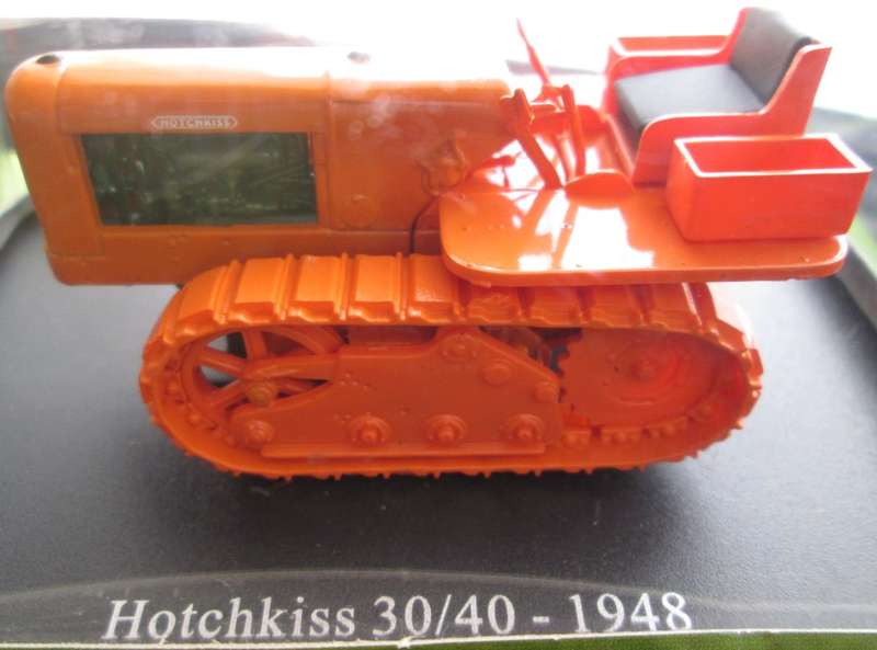 Hachette Partworks-Scale Model-Hotchkiss 30/40-1948-Orange