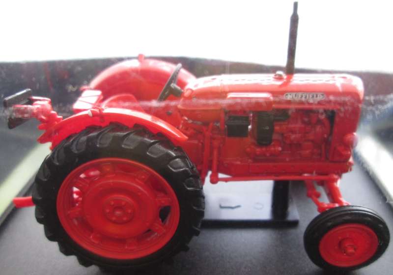 Hachette Partworks-Scale Model-Tractor-Nuffield Universal Four-1960