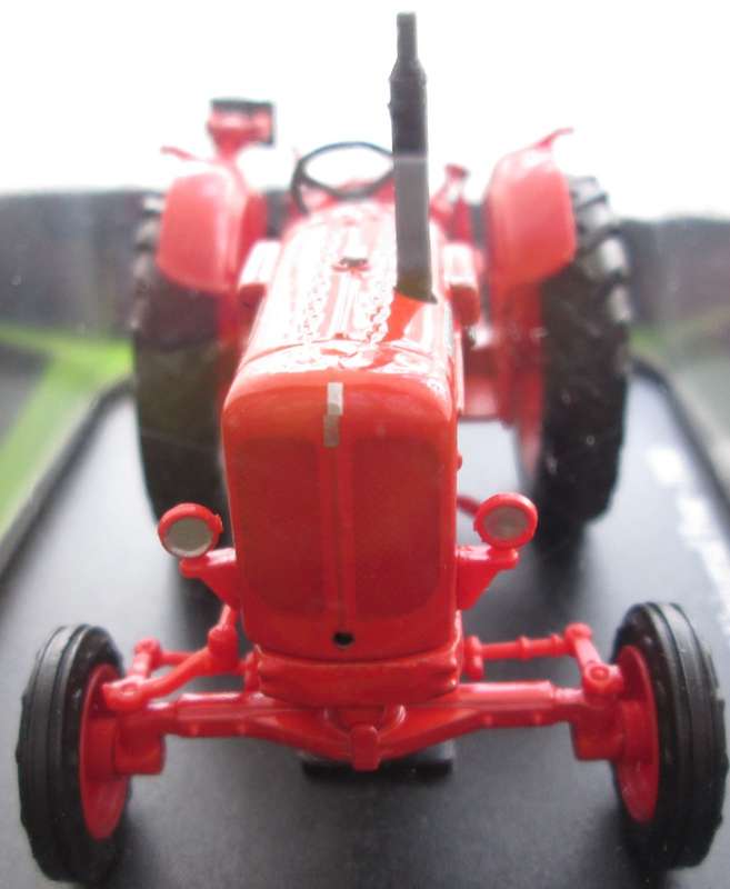 Hachette Partworks-Scale Model-Tractor-Nuffield Universal Four-1960