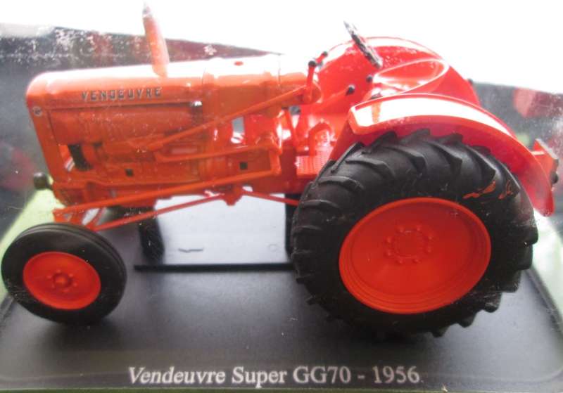 Hachette Partworks-Scale Model-Tractor-Vendeuvre Super GG70-1956