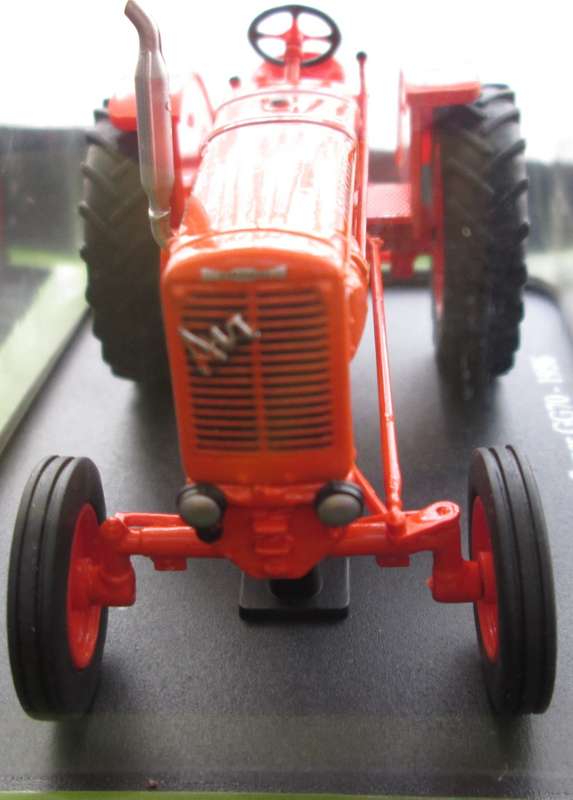 Hachette Partworks-Scale Model-Tractor-Vendeuvre Super GG70-1956